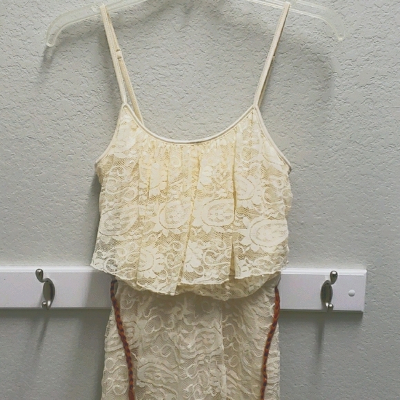 AUW Lace High Low Med Cream Dress - Picture 3 of 10